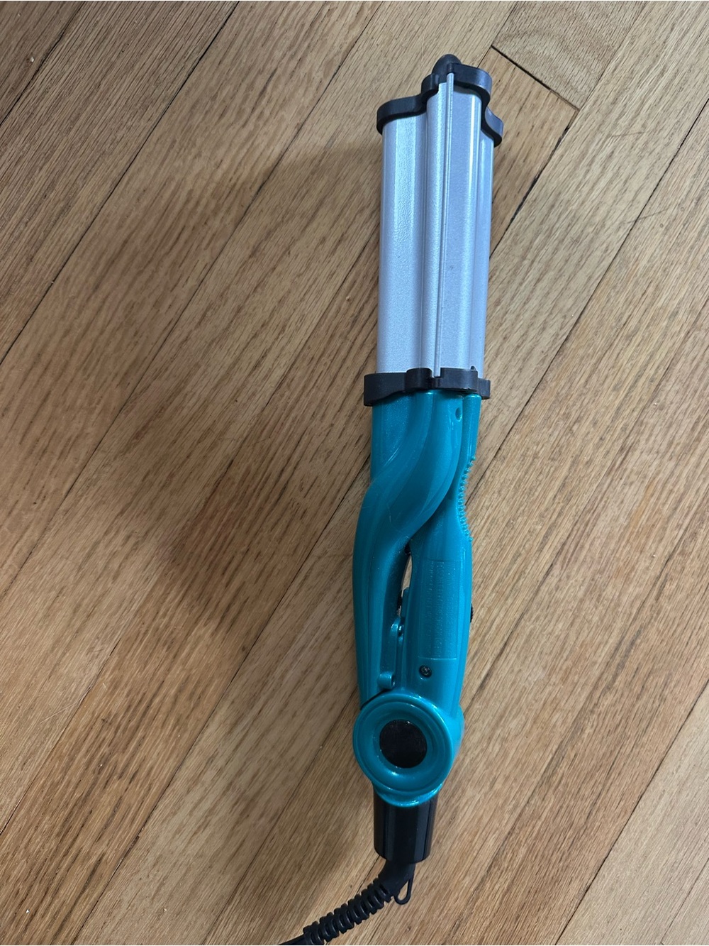 BedHead Teal Triple Barrel Hair Waver
